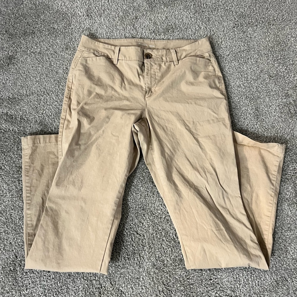 Old Navy bootcut khaki pants size large